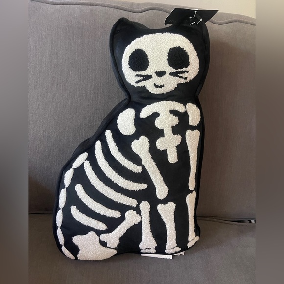 Storehouse Other - Halloween Skeleton Cat Pillow 🐈‍⬛☠️ Storehouse HTF NWT